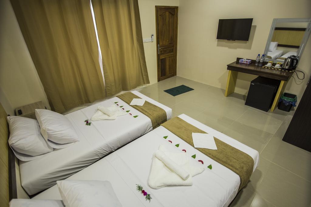 Отель Ari Heaven Thoddoo Maldives Экстерьер фото